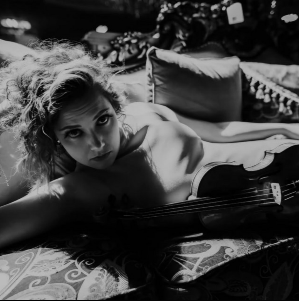 JULE | Alien Violinist | AlienViolinist.com